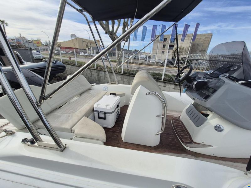 SACS Strider 700