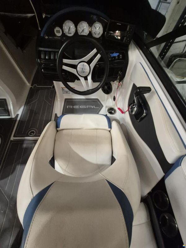 Regal 2000 ESX