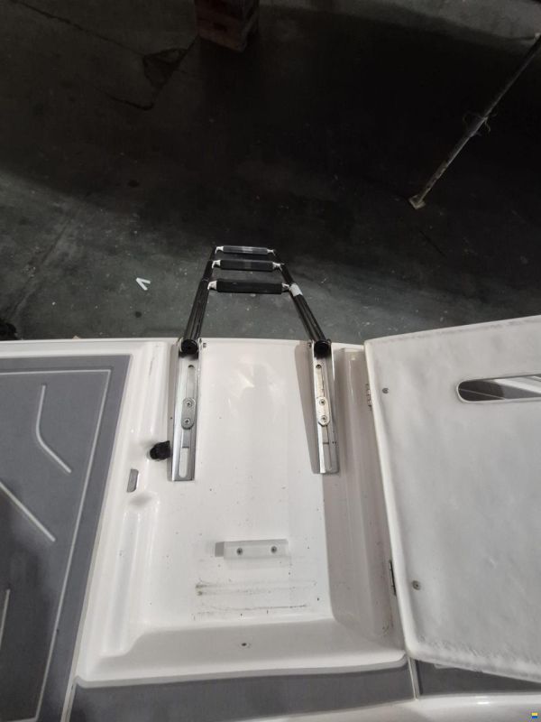 Regal 2000 ESX