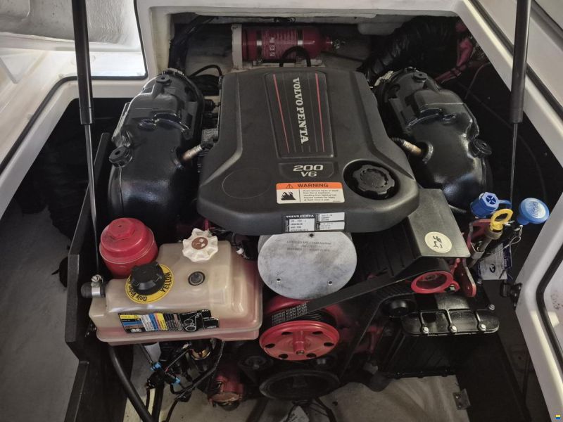 Regal 2000 ESX