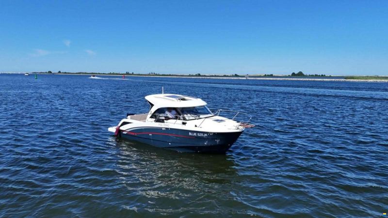 Beneteau Antares 8