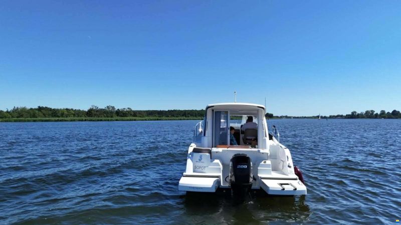 Beneteau Antares 8