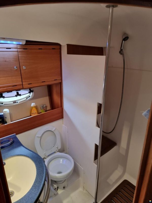 Bavaria 37 HT A/C
