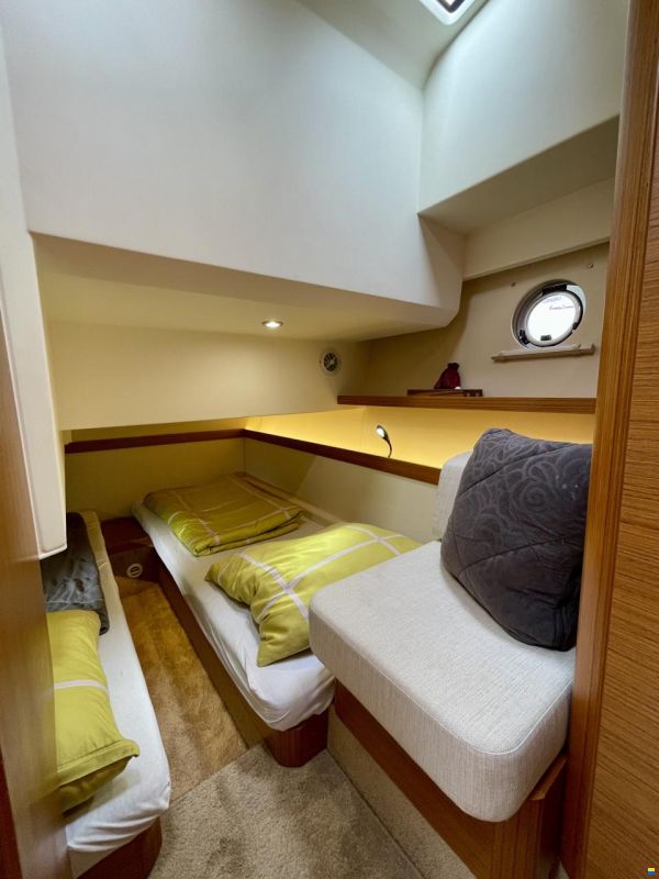 Greenline 39