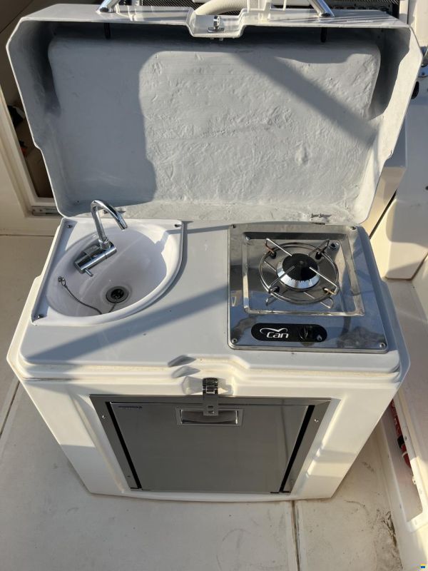 Nuova Jolly Prince 23 Cabin