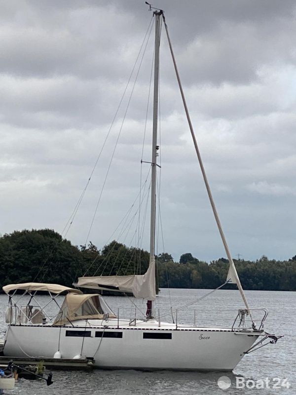 Hai 830