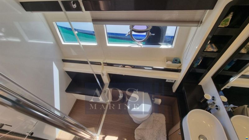 Ferretti 550