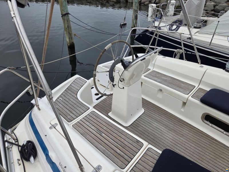 Bavaria 37.3