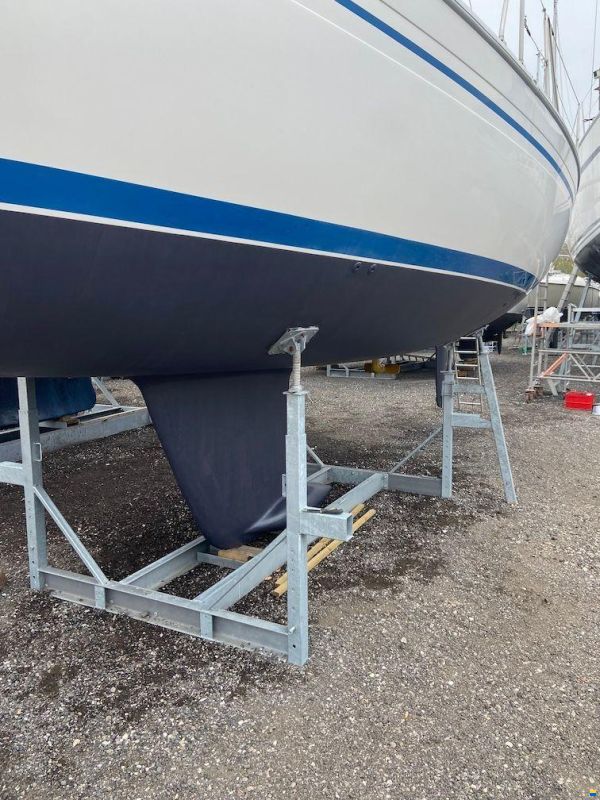 Bavaria 37.3