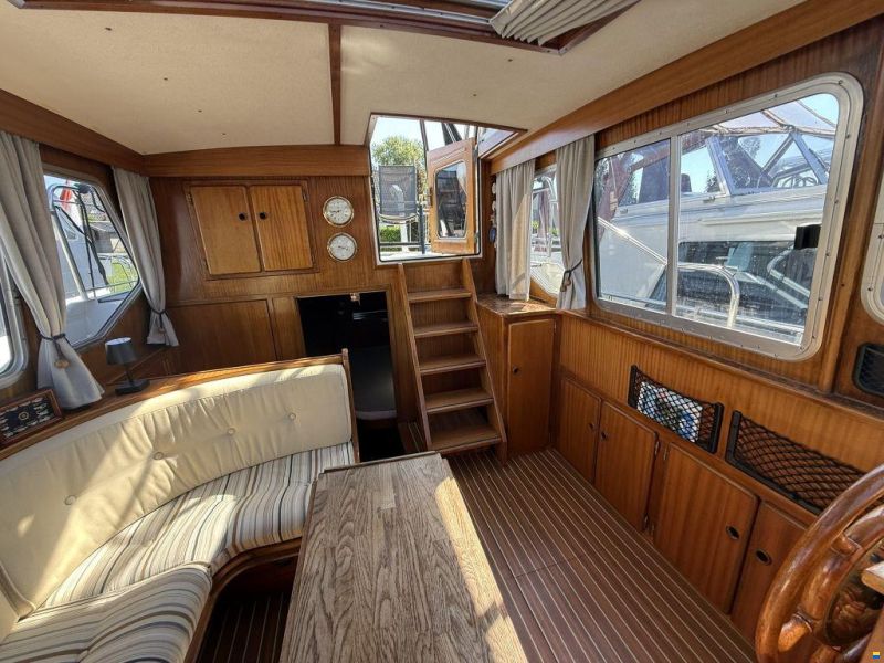 Linssen 35SE