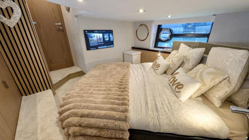 SESSA MARINE C43 – 680 H – VOLVO D6 IPS