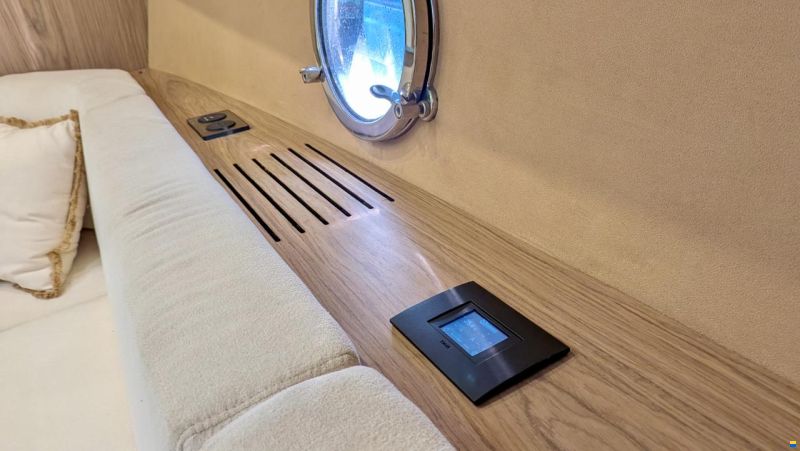 SESSA MARINE C43 – 680 H – VOLVO D6 IPS