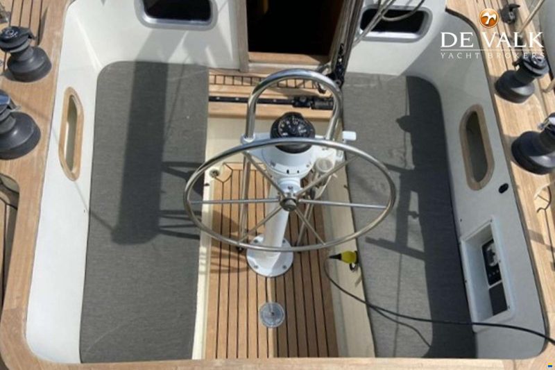 Tradewind 35
