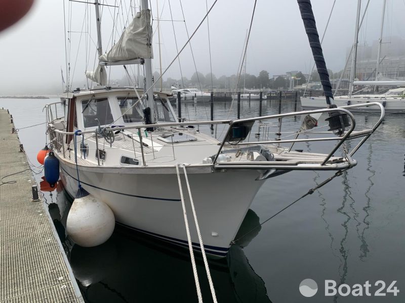 Nauticat 33