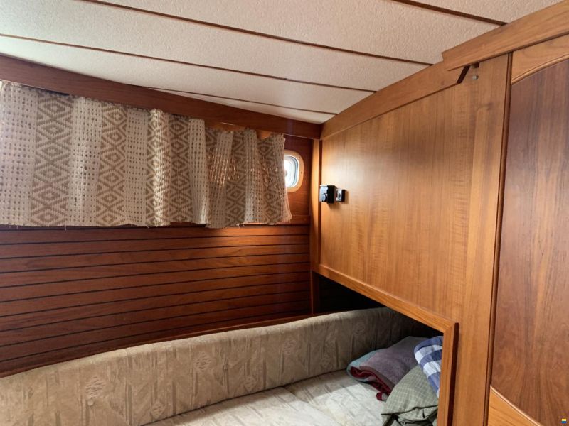 Nauticat 33