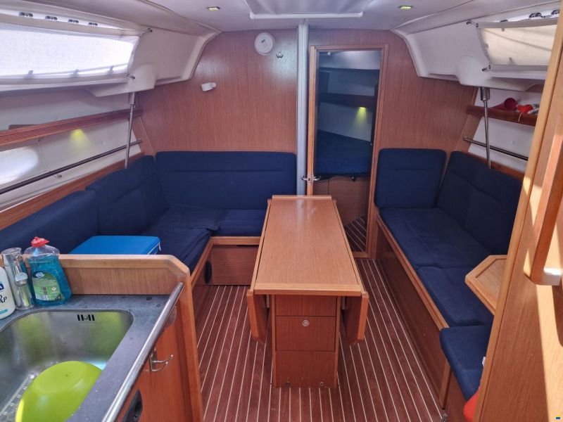 Bavaria 35