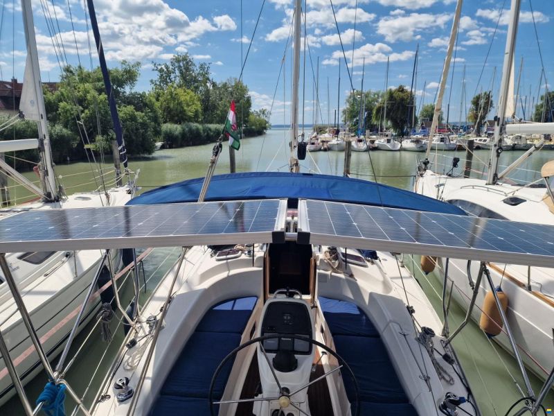 Bavaria 35