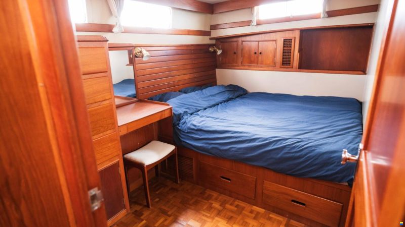 American Marine 49 motoryacht