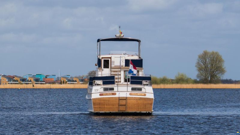 American Marine 49 motoryacht