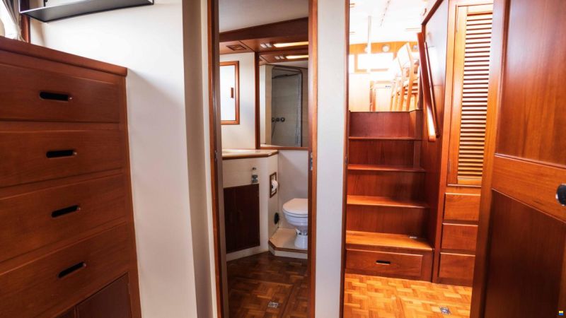 American Marine 49 motoryacht