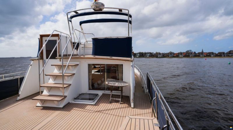 American Marine 49 motoryacht
