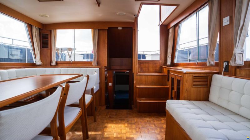 American Marine 49 motoryacht
