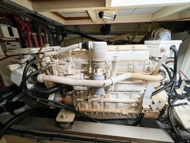 American Marine 42 Motoryacht