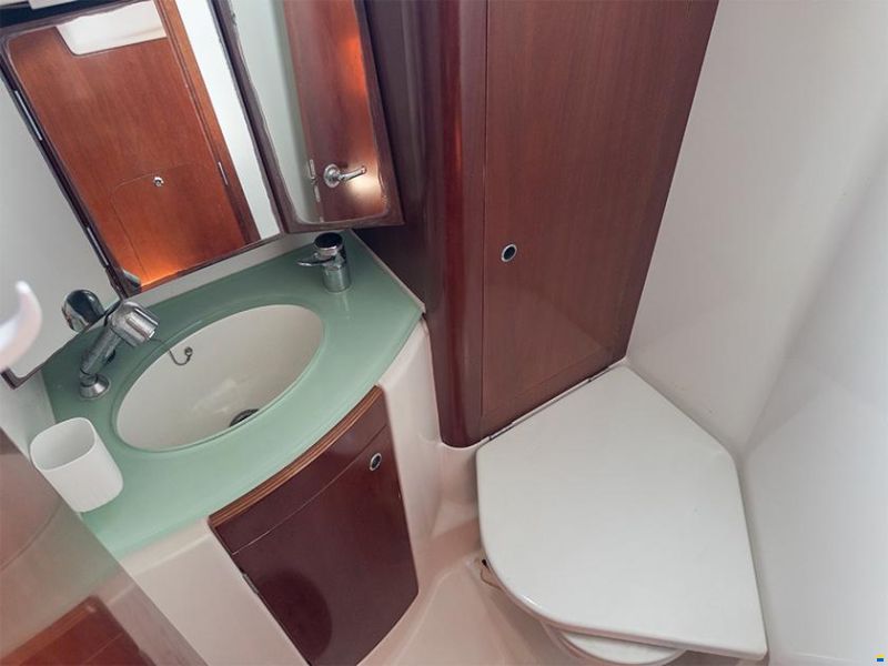 Beneteau Oceanis 523