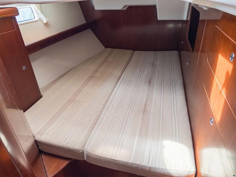 Beneteau Oceanis 523