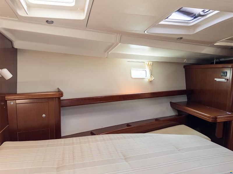 Beneteau Oceanis 523