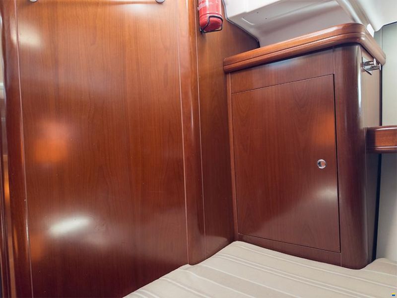 Beneteau Oceanis 523