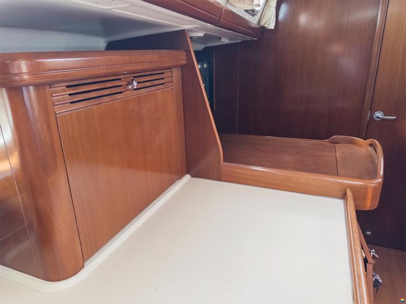 Beneteau Oceanis 523
