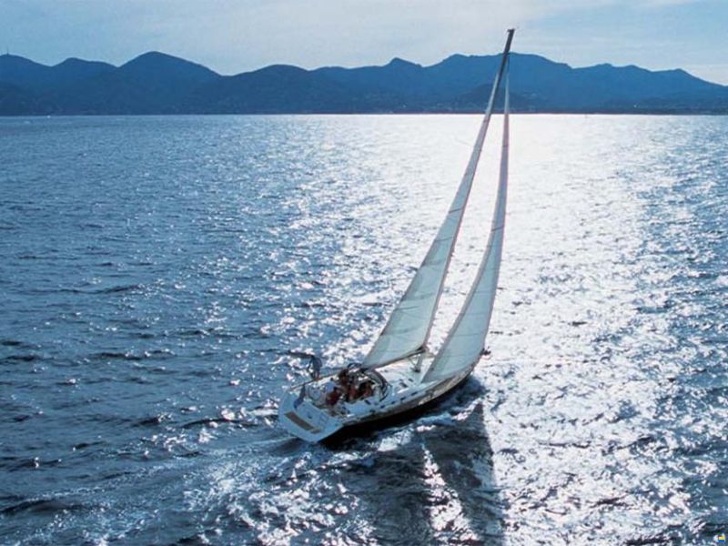Beneteau Oceanis 523