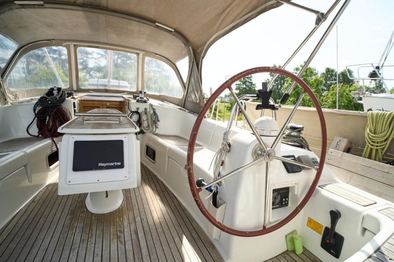 Beneteau Oceanis 40
