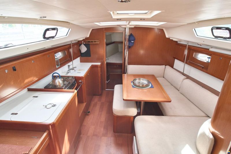 Beneteau Oceanis 40