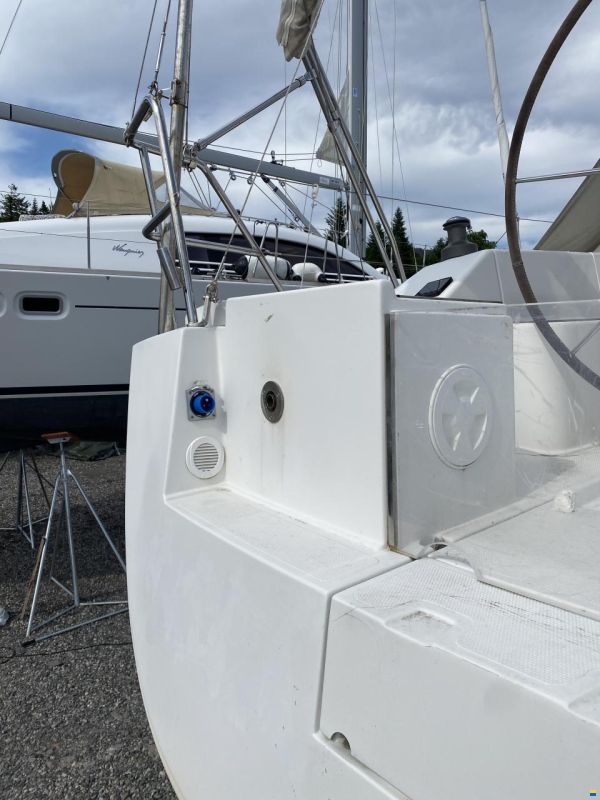 Hanse 320