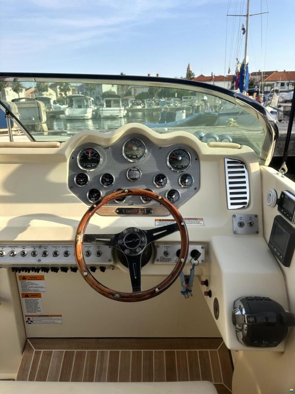 Chris Craft Corsair 30