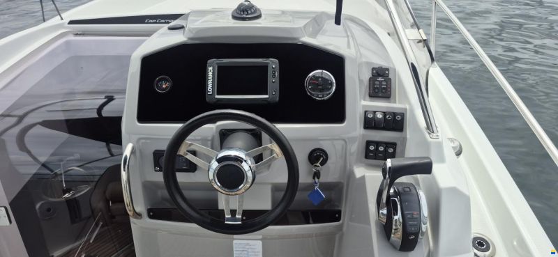 Jeanneau Cap Camarat 7.5 WA 300 CV