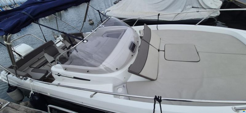 Jeanneau Cap Camarat 7.5 WA 300 CV
