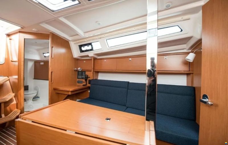 Bavaria CRUISER 34