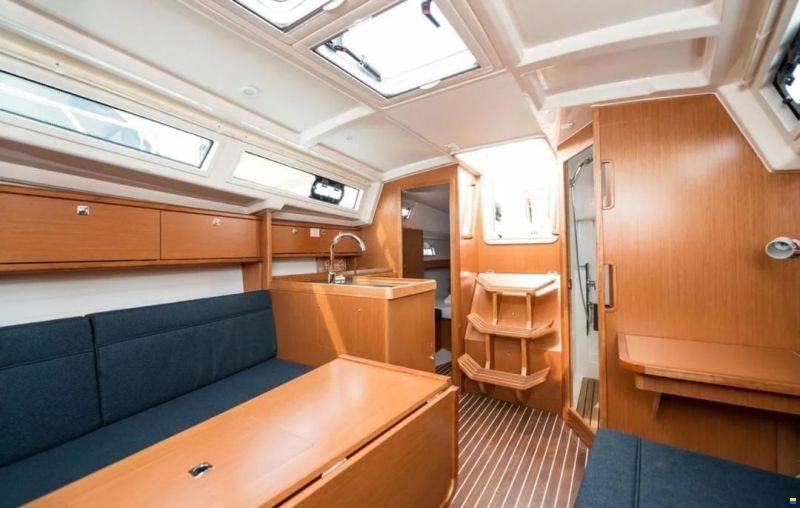 Bavaria CRUISER 34