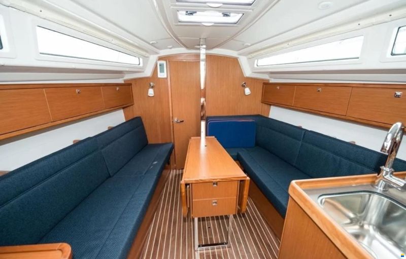 Bavaria CRUISER 34