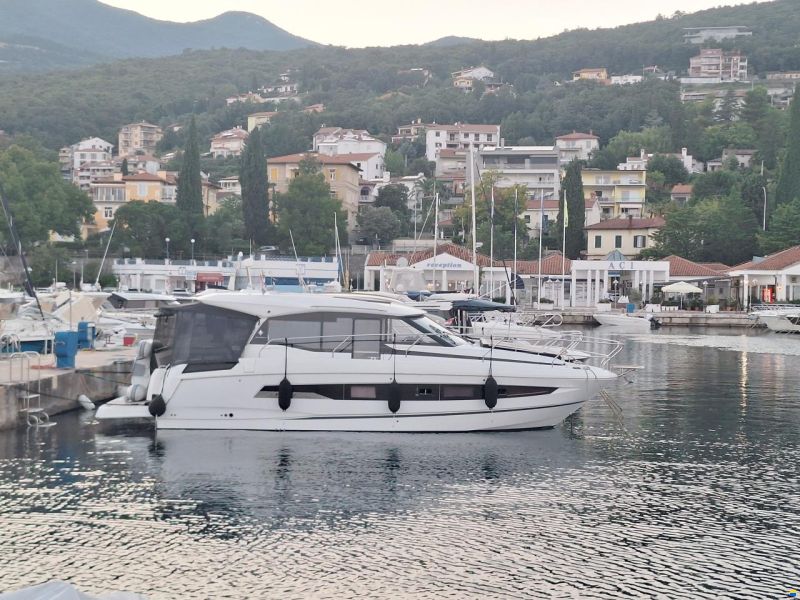 Jeanneau NC 37