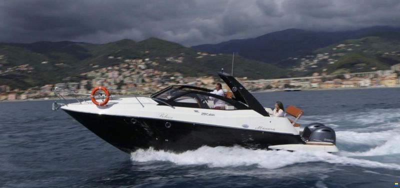Manara 29 Cabin
