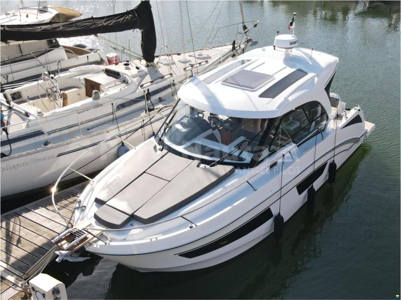 Beneteau Antares 9 OB