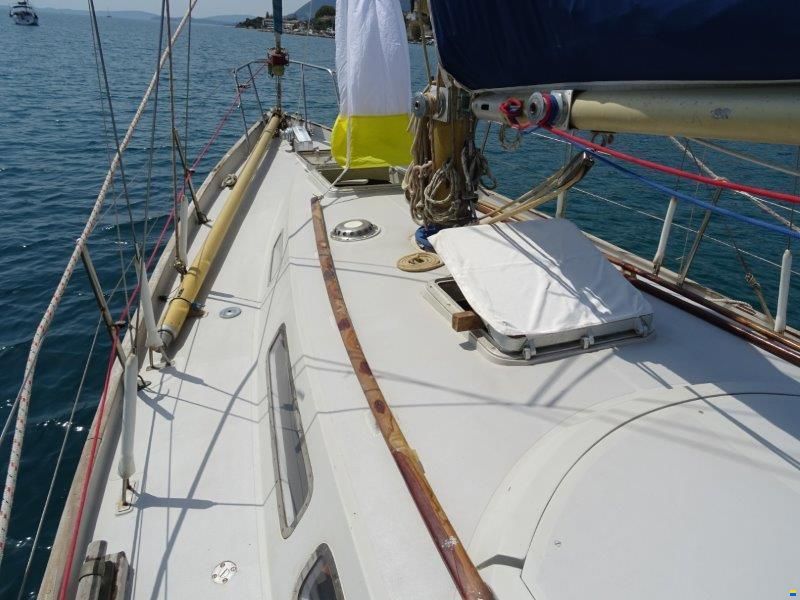 Camper & Nicholsons 35