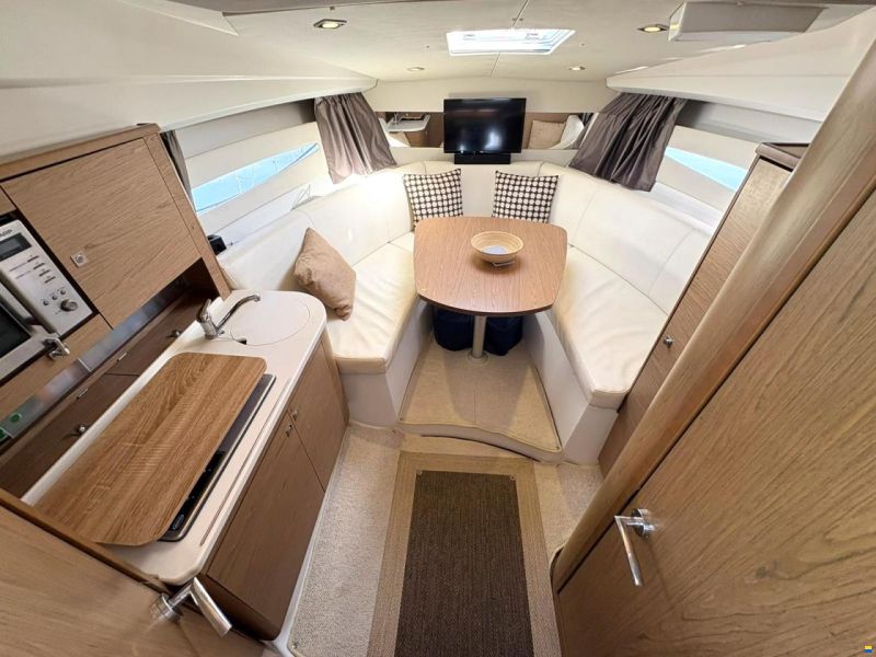 Jeanneau Leader 8