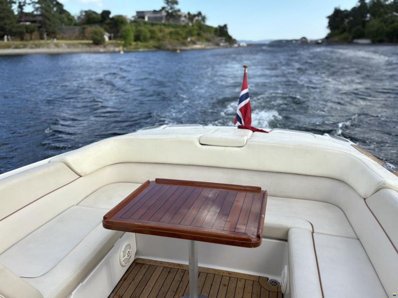 Chris Craft 28 Corsair