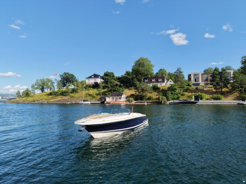 Chris Craft 28 Corsair