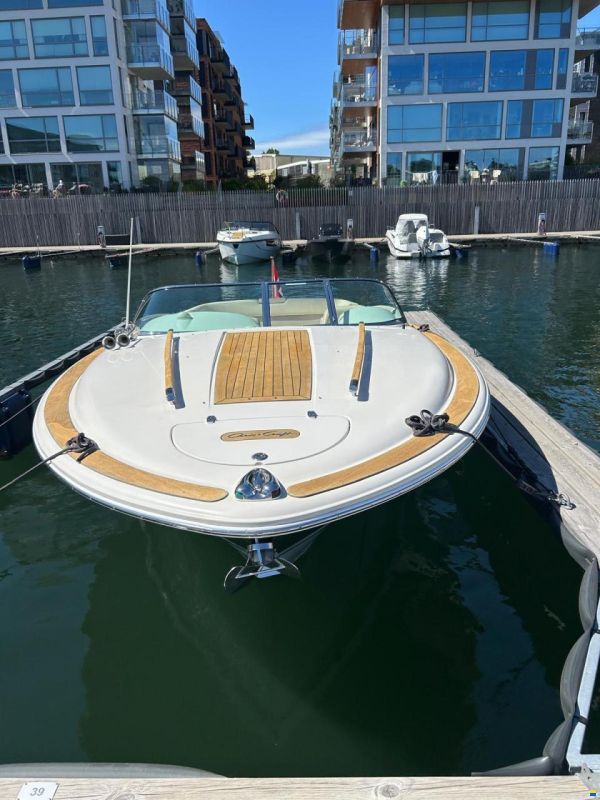 Chris Craft 28 Corsair